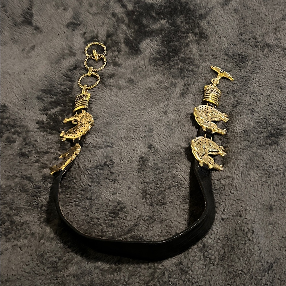 Elegant Gold and Black Women's Belt
